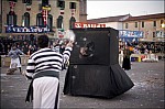 207TS11ZOGO_E214.jpg